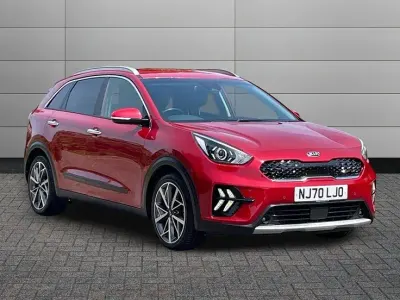 Used Kia Niro 139 HP (102 kW) 2020 Runway red SUV