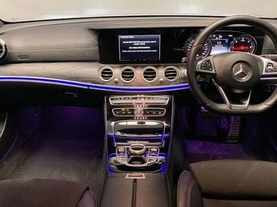 Mercedes E220