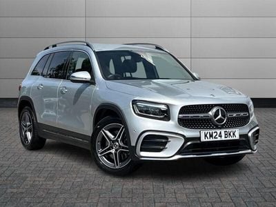 Mercedes GLB220
