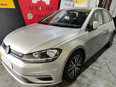 Used VW Golf VII SE 130 HP (95 kW) 2018 Silver Hatchback