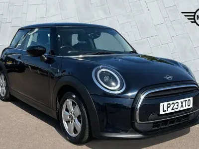 Used Mini Cooper Classic 134 HP (98 kW) 2023 Black Hatchback