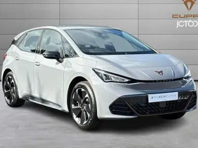 Begagnad Cupra Born e-Boost 169 kW (231 HK) 2025 Grå Halvkombi