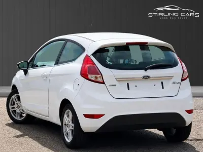 Used Ford Fiesta Zetec 100 HP (73 kW) 2013 White Hatchback