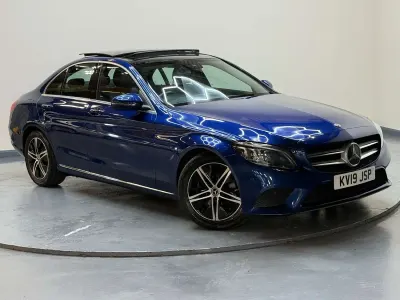 Used Mercedes C220 Premium Plus 194 HP (142 kW) 2019 Blue Sedan