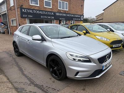 Used Volvo V40 R-Design 120 HP (88 kW) 2017 Silver Hatchback