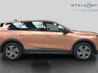 Used Vauxhall Grandland X Design Edition 143 HP (105 kW) 2025 SUV