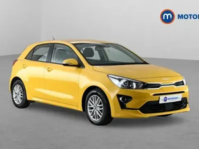 Used Kia Rio 101 HP (74 kW) 2022 Yellow Hatchback
