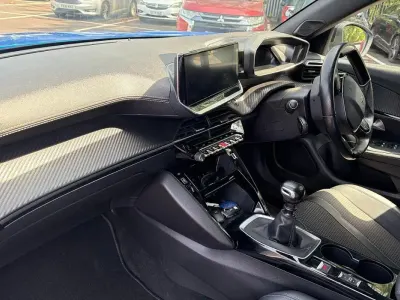 Used Peugeot 2008 GT-line 129 HP (94 kW) 2021 Blue SUV