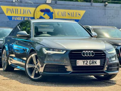 Used Audi A6 Black Edition 190 HP (139 kW) 2015 Grey Sedan