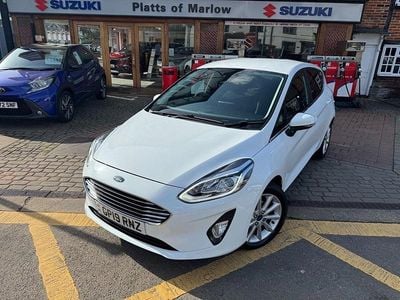 Używany Ford Fiesta Titanium 100 KM (73 kW) 2019 Biały Hatchback