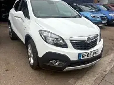 Used Vauxhall Mokka S 140 HP (102 kW) 2015 White SUV