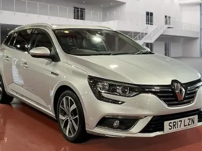 Used Renault Mégane GrandTour Dynamique 110 HP (80 kW) 2017 Silver Estate