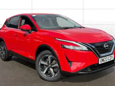 Used Nissan Qashqai N-Connecta 190 HP (139 kW) 2023 Red SUV