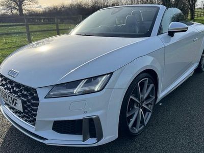Used Audi TT Roadster Design 306 HP (225 kW) 2019 White Cabriolet