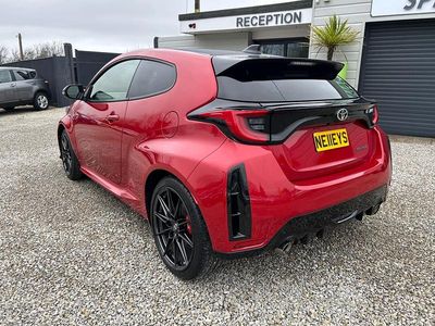 Used Toyota Yaris 261 HP (191 kW) 2021 Red Hatchback