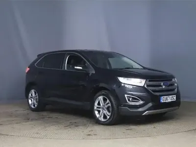 Käytetty Ford Edge Titanium 180 HP (132 kW) 2017 Musta Katumaasturi