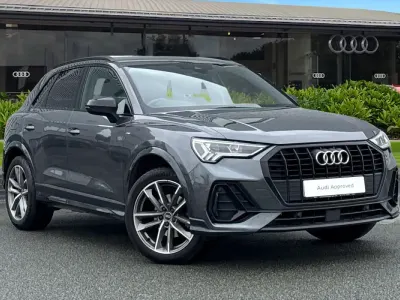 Używany Audi Q3 Black Edition 150 KM (110 kW) 2021 Szary SUV