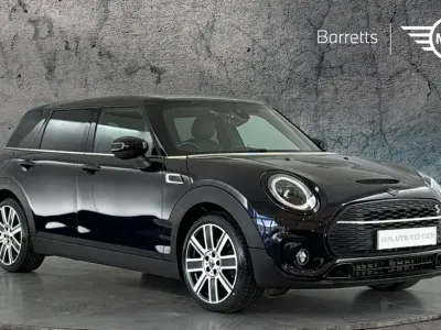 Używany Mini Cooper S Clubman Exclusive 176 KM (129 kW) 2023 Czarny Kombi