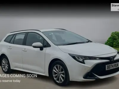 Używany Toyota Corolla 2024 Biały Kombi