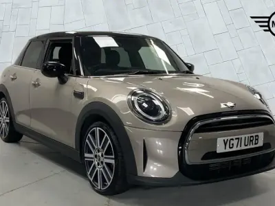 Used Mini Cooper Exclusive 134 HP (98 kW) 2021 Rooftop grey Hatchback