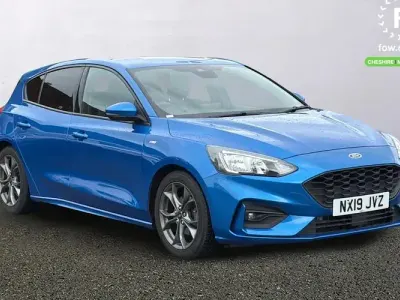 Used Ford Focus ST-Line 125 HP (91 kW) 2019 Blue Hatchback