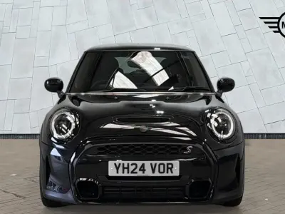 Used Mini Cooper S Exclusive 176 HP (129 kW) 2024 Black Hatchback