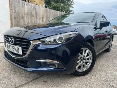 Used Mazda 3 120 HP (88 kW) 2017 Blue Hatchback