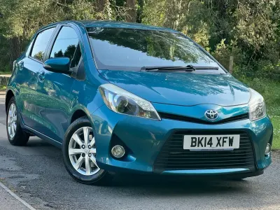 Used Toyota Yaris Plus 101 HP (74 kW) 2014 Blue Hatchback