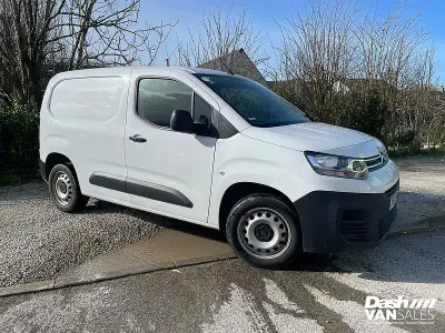 Used Citroën e-Berlingo 100 HP (73 kW) 2023 White