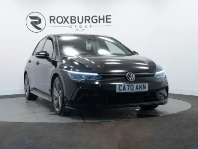 Second-hand VW Golf VIII R-line 150 CP (110 kW) 2020 Negru Hatchback