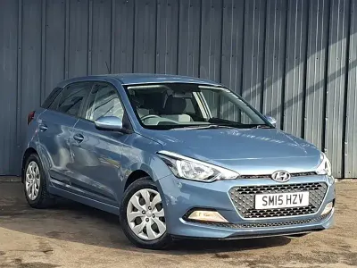 Used Hyundai i20 75 HP (55 kW) 2015 Blue Hatchback