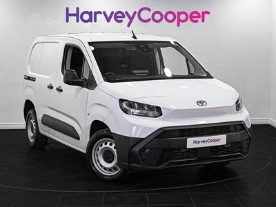 White Used 2024 Toyota Proace Active MPV | £15,240 (A bit pricey)