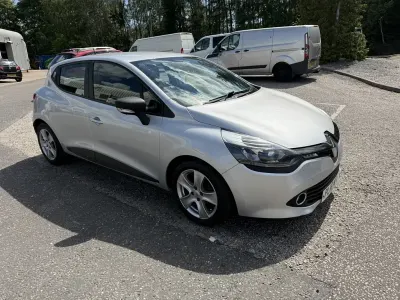 Used Renault Clio Play 75 HP (55 kW) 2016 Silver Hatchback