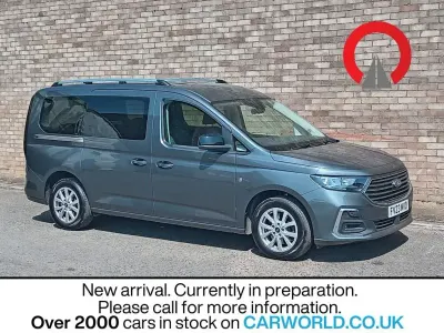 Used Ford Grand Tourneo Connect Titanium 122 HP (89 kW) 2023 Grey MPV