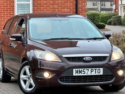Used Ford Focus Zetec 123 HP (90 kW) 2008 Red Estate