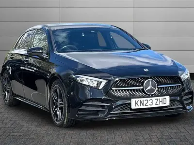 Begagnad Mercedes A200 AMG Line Premium 163 HK (119 kW) 2023 Svart Halvkombi