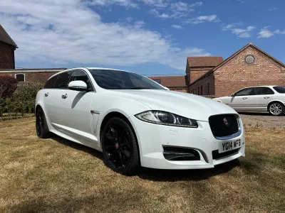 Used Jaguar XF Portfolio 270 HP (198 kW) 2014 White Estate