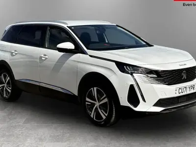 Used Peugeot 5008 Allure Premium 131 HP (96 kW) 2021 White SUV