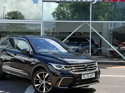 Used VW Tiguan R-line 245 HP (180 kW) 2022 Black SUV