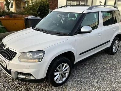 Used Skoda Yeti GreenLine 105 HP (77 kW) 2015 White SUV