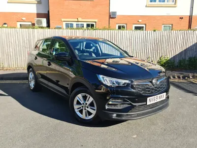 Used Vauxhall Grandland X S 130 HP (95 kW) 2020 Black SUV
