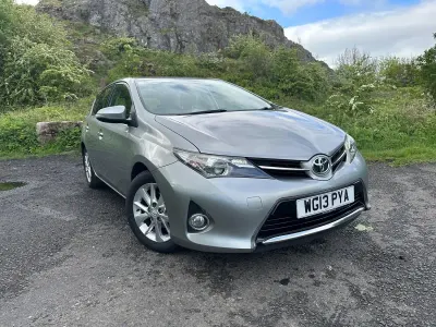 Used Toyota Auris 132 HP (97 kW) 2013 Grey Hatchback
