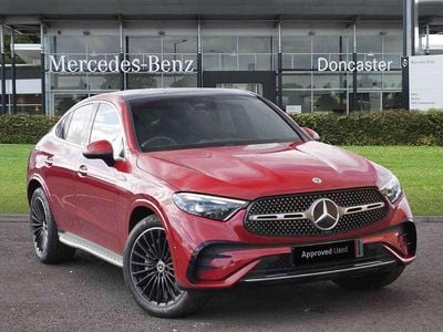 Käytetty Mercedes GLC300 AMG line 269 HP (197 kW) 2024 Punainen Coupe - kaksiovinen