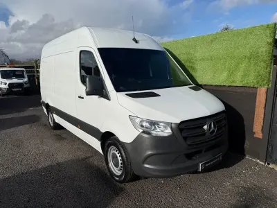 Begagnad Mercedes Sprinter Progressive 2022 Vit Van