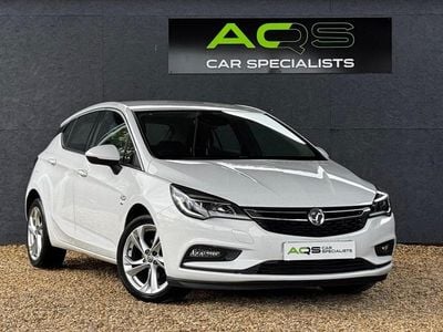 Second-hand Vauxhall Astra SRi 150 CP (110 kW) 2018 Alb Hatchback