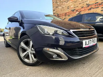 Gebraucht Peugeot 308 Allure 130 PS (95 kW) 2017 Blau Kleinwagen