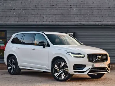 Used Volvo XC90 R-Design 235 HP (172 kW) 2022 White SUV
