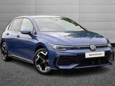 Used VW Golf VIII R-line 150 HP (110 kW) 2025 Blue Hatchback