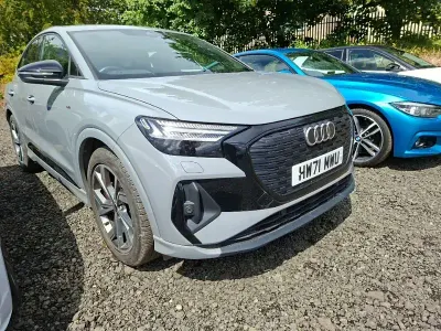 Used Audi Q4 e-tron Comfort 150 kW (204 HP) 2021 Grey SUV
