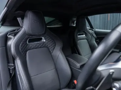 Used Jaguar F-Type R-Dynamic 300 HP (220 kW) 2022 Red Coupe